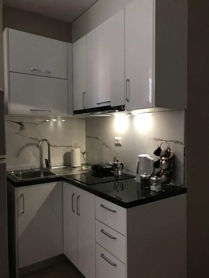 Home Away From Home Apartment Durrës 外观 照片