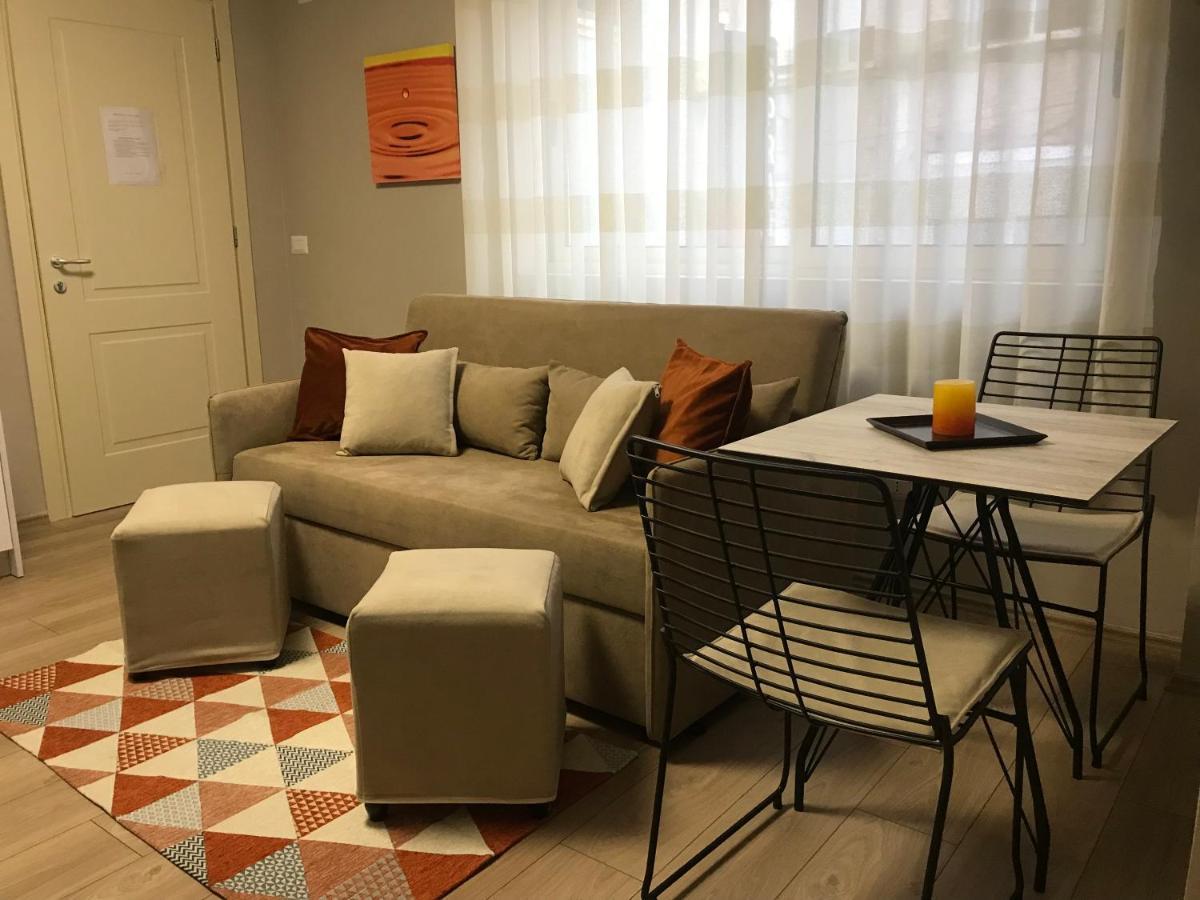 Home Away From Home Apartment Durrës 外观 照片
