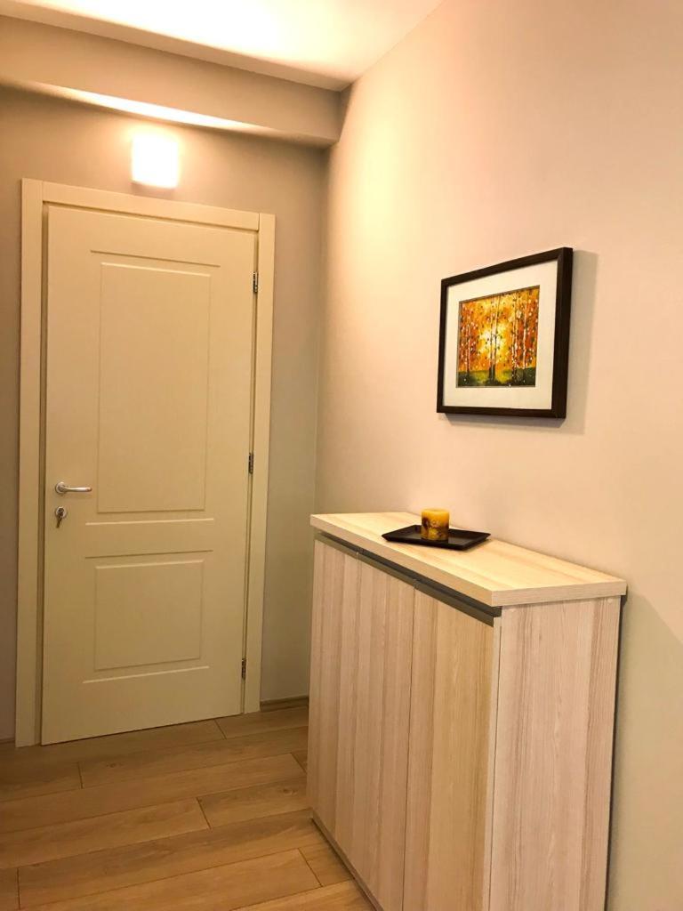 Home Away From Home Apartment Durrës 外观 照片
